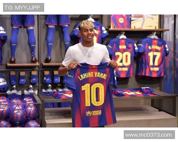 顶级足球明星球衣的魅力与影响力解析让我们一起探索他们背后的故事与传奇